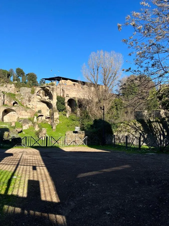 Shabby Roman Studio- Ai Fori Imperiali Apartment Rome